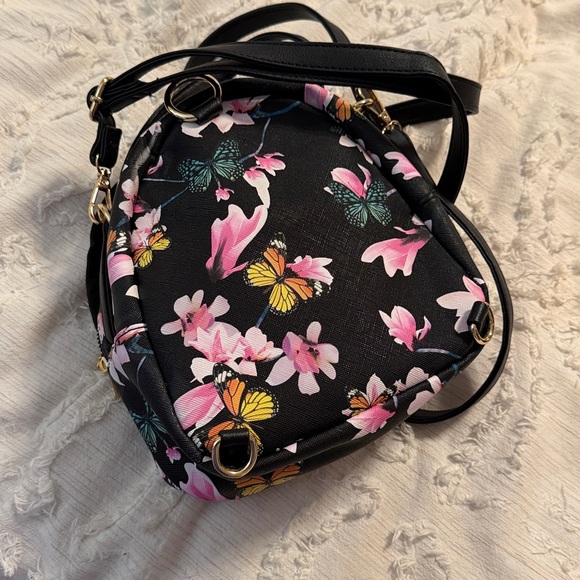 Floral Crossbody Bag can be worn as mini backpack see pics for measurements - Picture 3 of 7